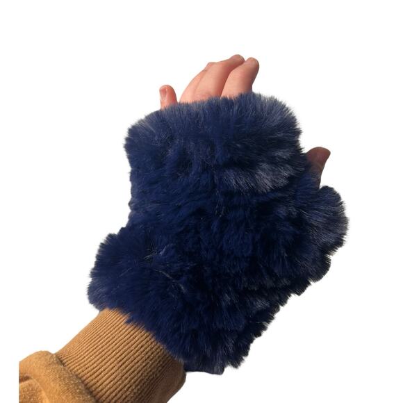 Jocelyn Mandy Navy Faux Fur Fingerless Mittens Gloves Holiday Gift NWT - Picture 1 of 3